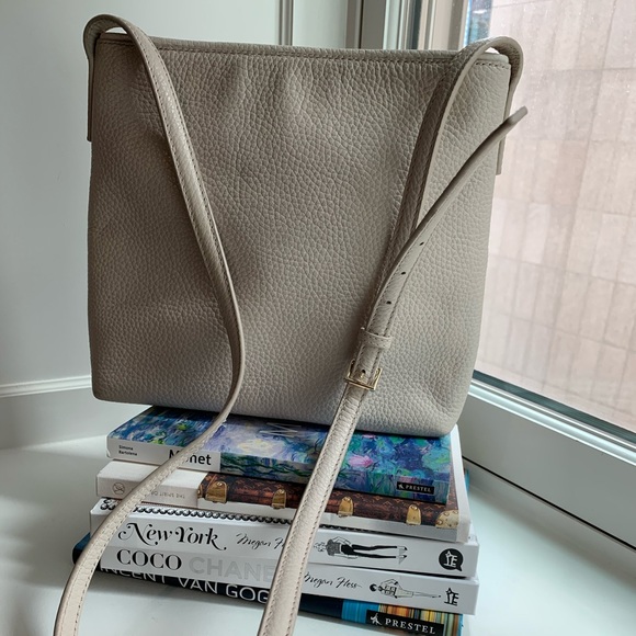 ✨FLASH SALE✨Kate Spade Crossbody Bag - Picture 3 of 12